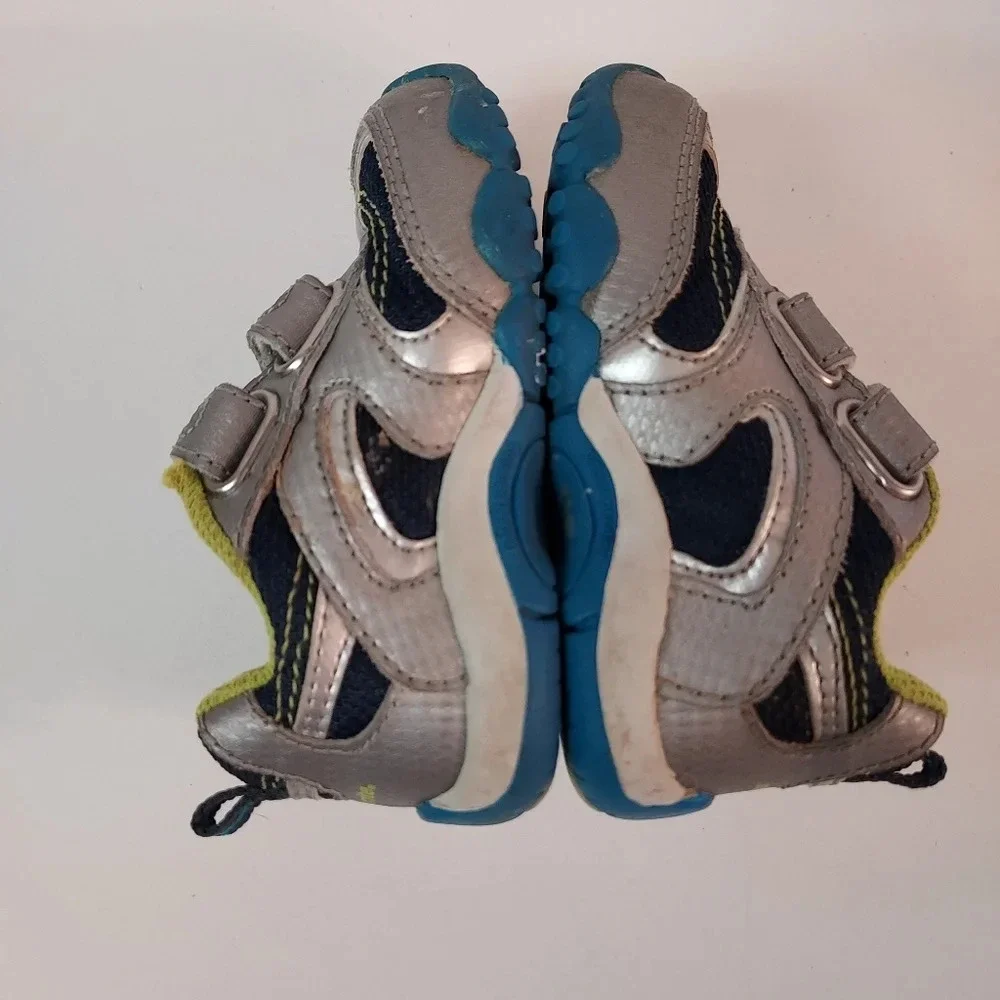 Stride Rite SRT Gray/Blue Falcon Sneakers in Size 4M